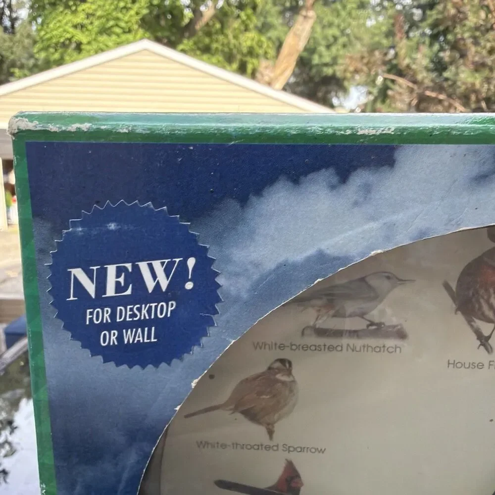 The Original Singing Bird Wall / Desk Sound Clock, 8 Inch, Green - Brand New!
